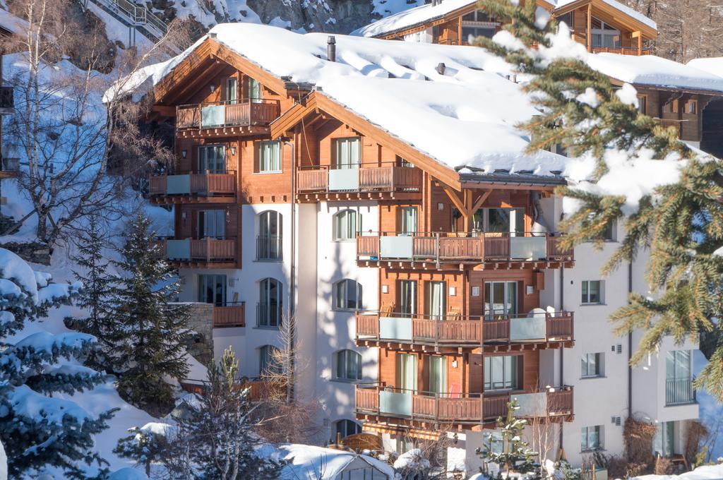 A Calm & Charm Studio - Haus Haro Apartman Zermatt Kültér fotó